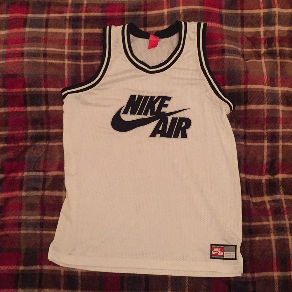 Black and white nike air jersey